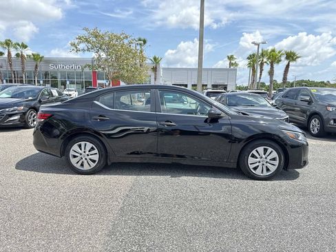 Certified 2024 Nissan Sentra S FWD image 2