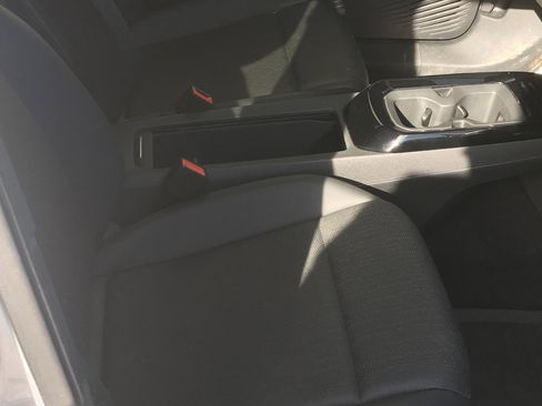 Certified 2022 Volkswagen ID.4 Pro S image 7