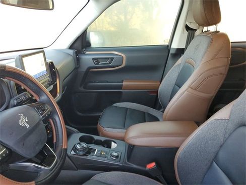 Used 2024 Ford Bronco Sport Outer Banks w/ Tech Package image 13