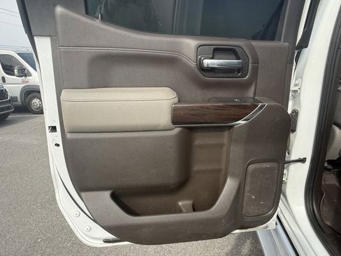 Used 2019 GMC Sierra 1500 SLT w/ SLT Premium Package image 17