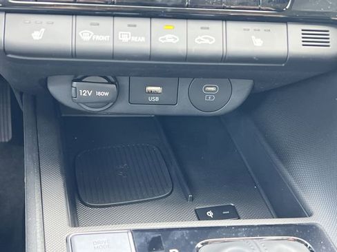 New 2026 Hyundai Elantra Limited FWD image 17