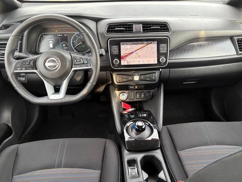 Used 2024 Nissan Leaf SV Plus image 13