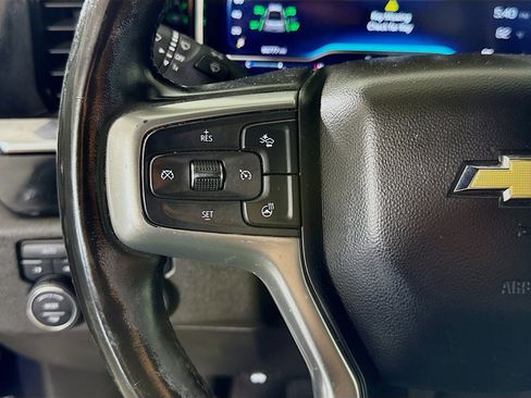 Used 2023 Chevrolet Silverado 1500 LT AWD/4WD image 14