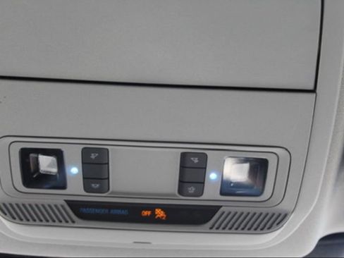 Used 2022 Ford Explorer XLT w/ Class IV Trailer Tow Package image 14