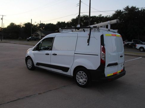 Used 2016 Ford Transit Connect XL FWD image 12