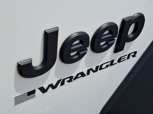 Used 2024 Jeep Wrangler Unlimited Sport AWD/4WD image 23