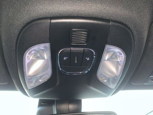 Used 2024 Jeep Compass Trailhawk image 13