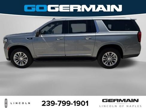 Used 2023 GMC Yukon XL SLT RWD image 3