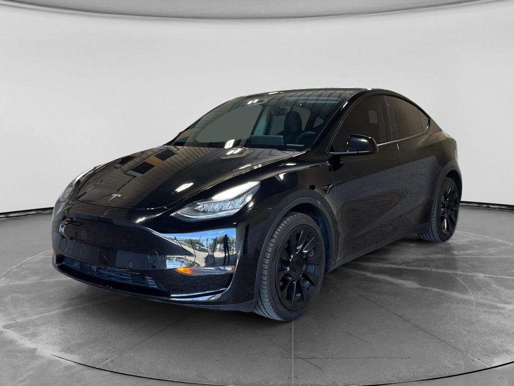 Used 2021 Tesla Model Y Long Range AWD/4WD image 1