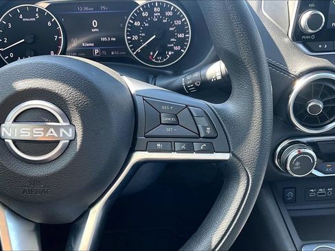 Used 2025 Nissan Sentra SV FWD image 26