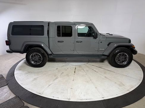 Used 2020 Jeep Gladiator Overland image 8