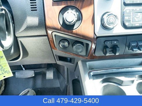 Used 2016 Ford F250 Lariat w/ Lariat Ultimate Package AWD/4WD image 24