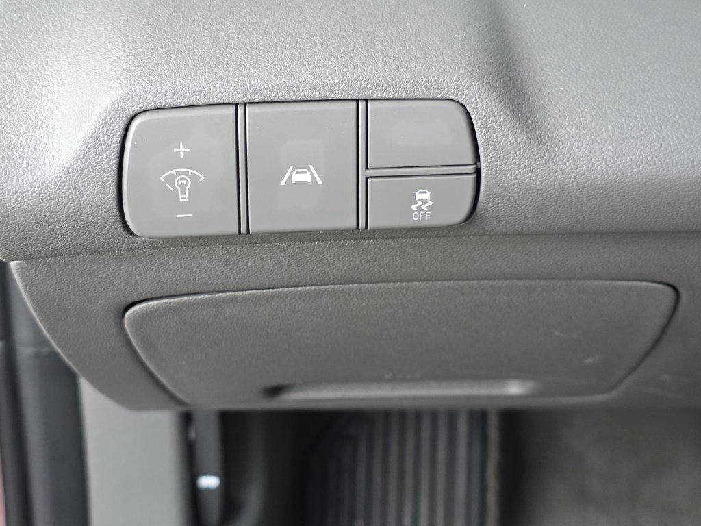 Used 2023 Hyundai Elantra SEL FWD image 18