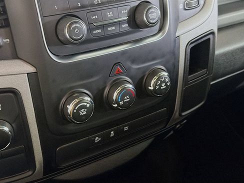 Used 2017 RAM 2500 Tradesman w/ Chrome Appearance Group AWD/4WD image 16