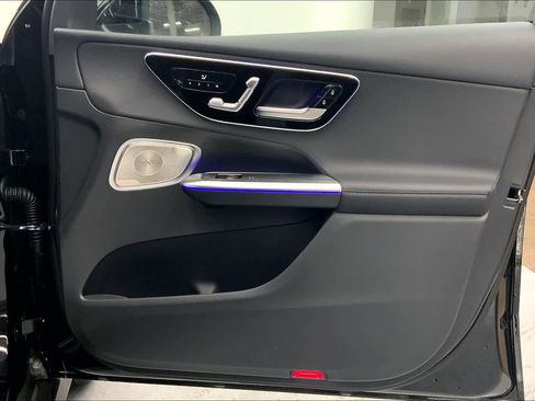 New 2026 Mercedes-Benz GLC 300 image 11