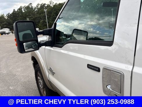 Used 2013 Ford F250 Lariat w/ Lariat Interior Pkg AWD/4WD image 12