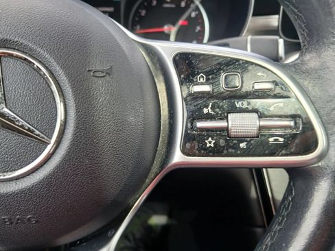 Used 2021 Mercedes-Benz GLC 300 image 30
