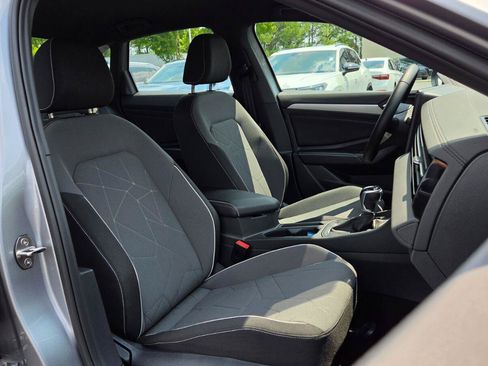 Used 2025 Volkswagen Jetta Sport FWD image 48