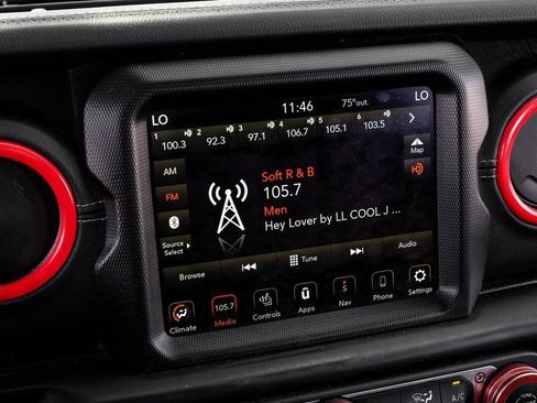 Used 2022 Jeep Wrangler Unlimited Sahara w/ Cold Weather Group AWD/4WD image 40