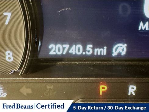 Used 2021 Lincoln Corsair Standard w/ Equipment Group 101A image 27