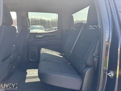 Used 2023 Chevrolet Silverado 1500 LT w/ Z71 Off-Road Package image 3