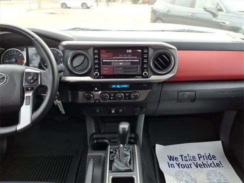 Used 2021 Toyota Tacoma 4x4 Double Cab image 13