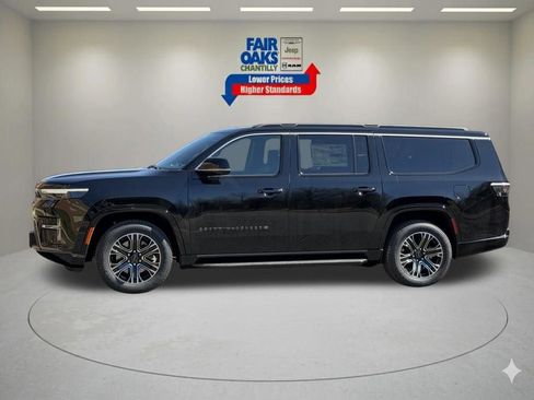 New 2026 Jeep Grand Wagoneer L 4WD w/ Premium Group I image 10