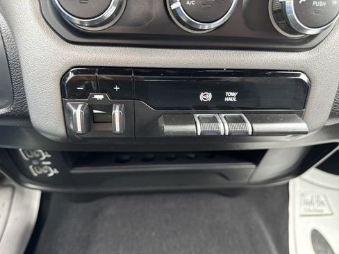 Used 2024 RAM 2500 Big Horn image 21