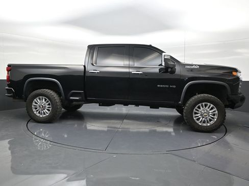 Used 2021 Chevrolet Silverado 2500 High Country w/ Z71 Off-Road Package AWD/4WD image 6