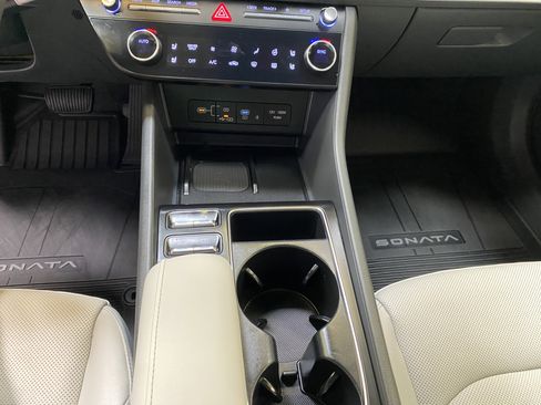 Used 2025 Hyundai Sonata Limited image 50