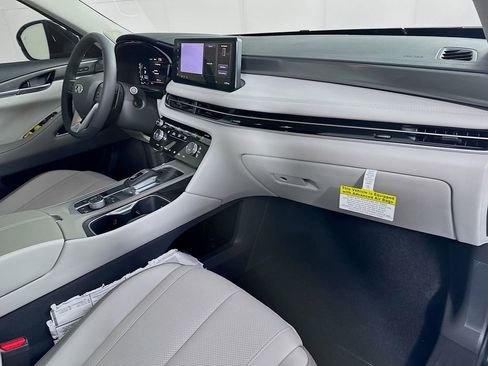 New 2026 INFINITI QX60 Luxe w/ Family Package image 39