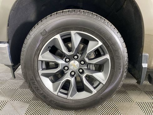 Used 2023 Chevrolet Silverado 1500 LT image 33