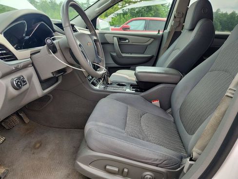 Used 2017 Chevrolet Traverse LT AWD/4WD image 5
