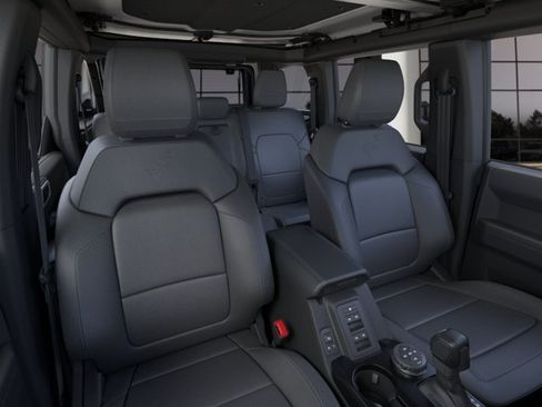 New 2026 Ford Bronco Outer Banks w/ Sasquatch Package AWD/4WD image 10