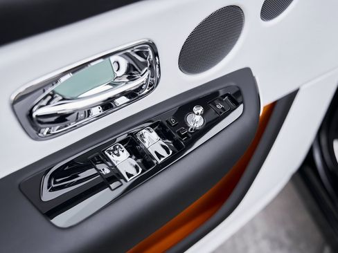 Used 2026 Rolls-Royce Cullinan image 38