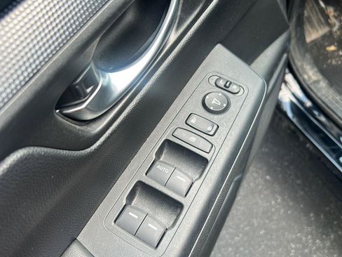 Used 2024 Honda CR-V LX image 8