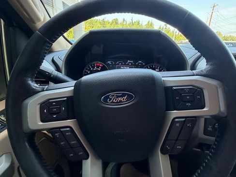 Used 2019 Ford F250 Lariat w/ Lariat Ultimate Package AWD/4WD image 11