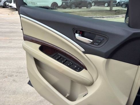 Used 2018 Acura MDX FWD image 24