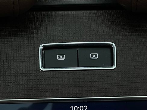 Used 2025 Lincoln Navigator L Reserve AWD/4WD image 59