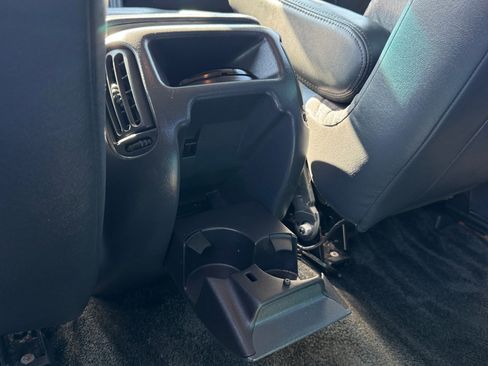 Used 2002 Chevrolet Avalanche 4x4 w/ Off-Road Suspension Pkg image 26