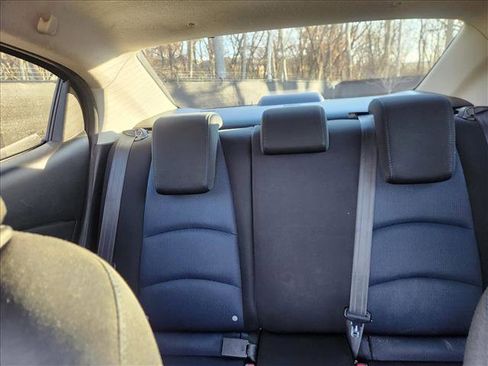 Used 2017 Toyota Yaris iA image 16