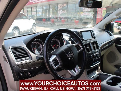 Used 2015 Dodge Grand Caravan SXT w/ UConnect Hands-Free Group image 13