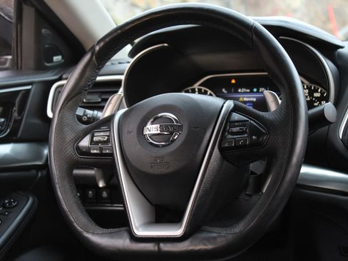 Used 2017 Nissan Maxima SR w/ Midnight Edition image 20