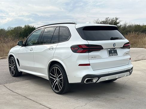 Certified 2025 BMW X5 xDrive40i w/ M Sport Package image 6