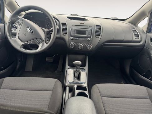 Used 2018 Kia Forte LX image 10