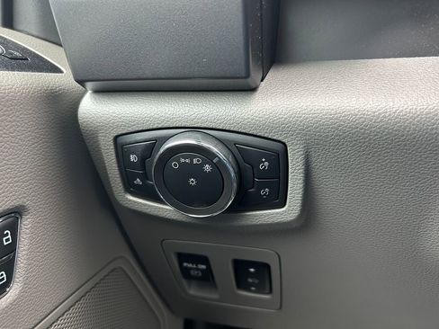 Used 2020 Ford F150 XLT w/ Equipment Group 302A Luxury image 21