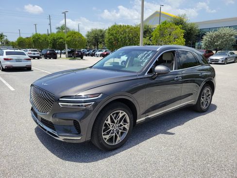 Used 2025 Genesis GV70 2.5T w/ Advanced Package AWD/4WD image 3
