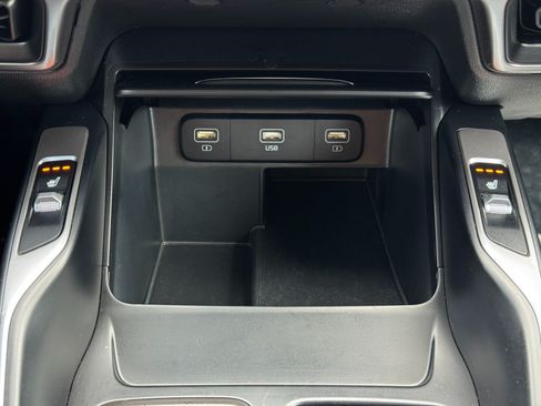 Used 2022 Kia Sorento S FWD image 27