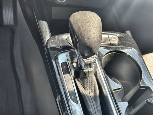 Used 2025 Chevrolet Trax LT FWD image 15