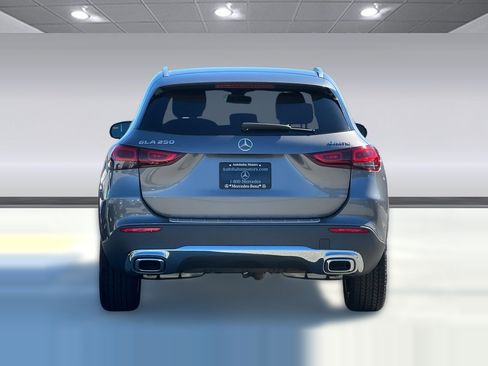 Used 2023 Mercedes-Benz GLA 250 4MATIC image 9
